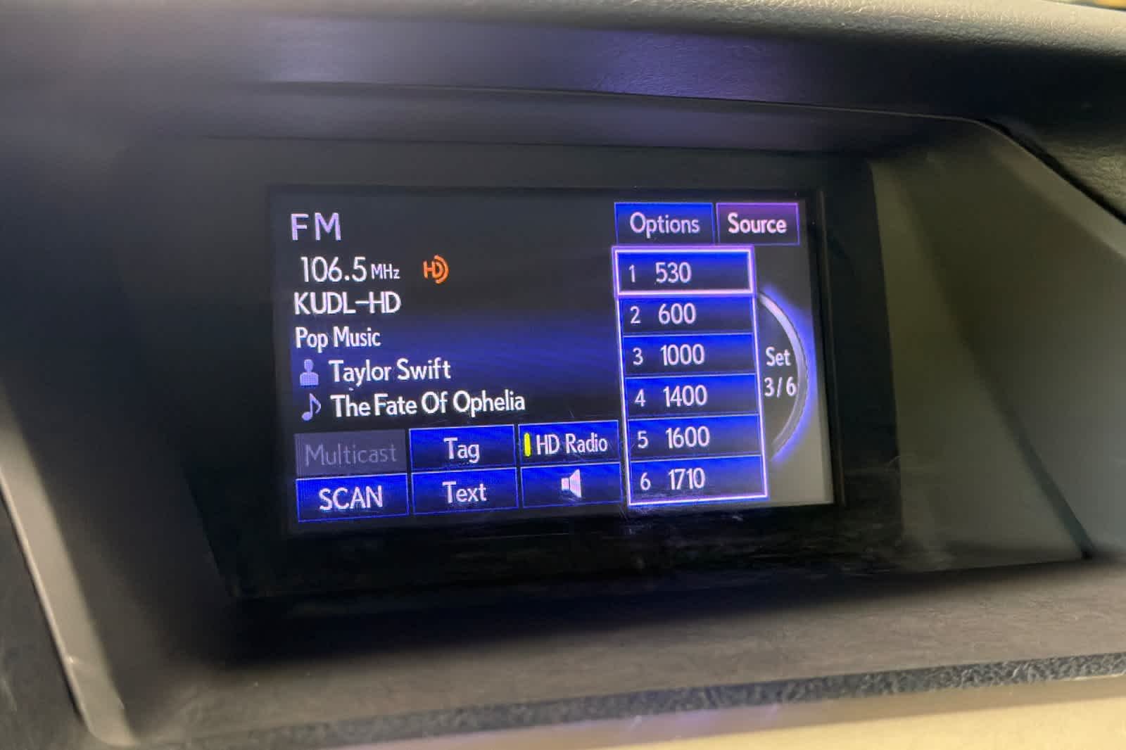 Used 2015 Obsidian Lexus  image 19