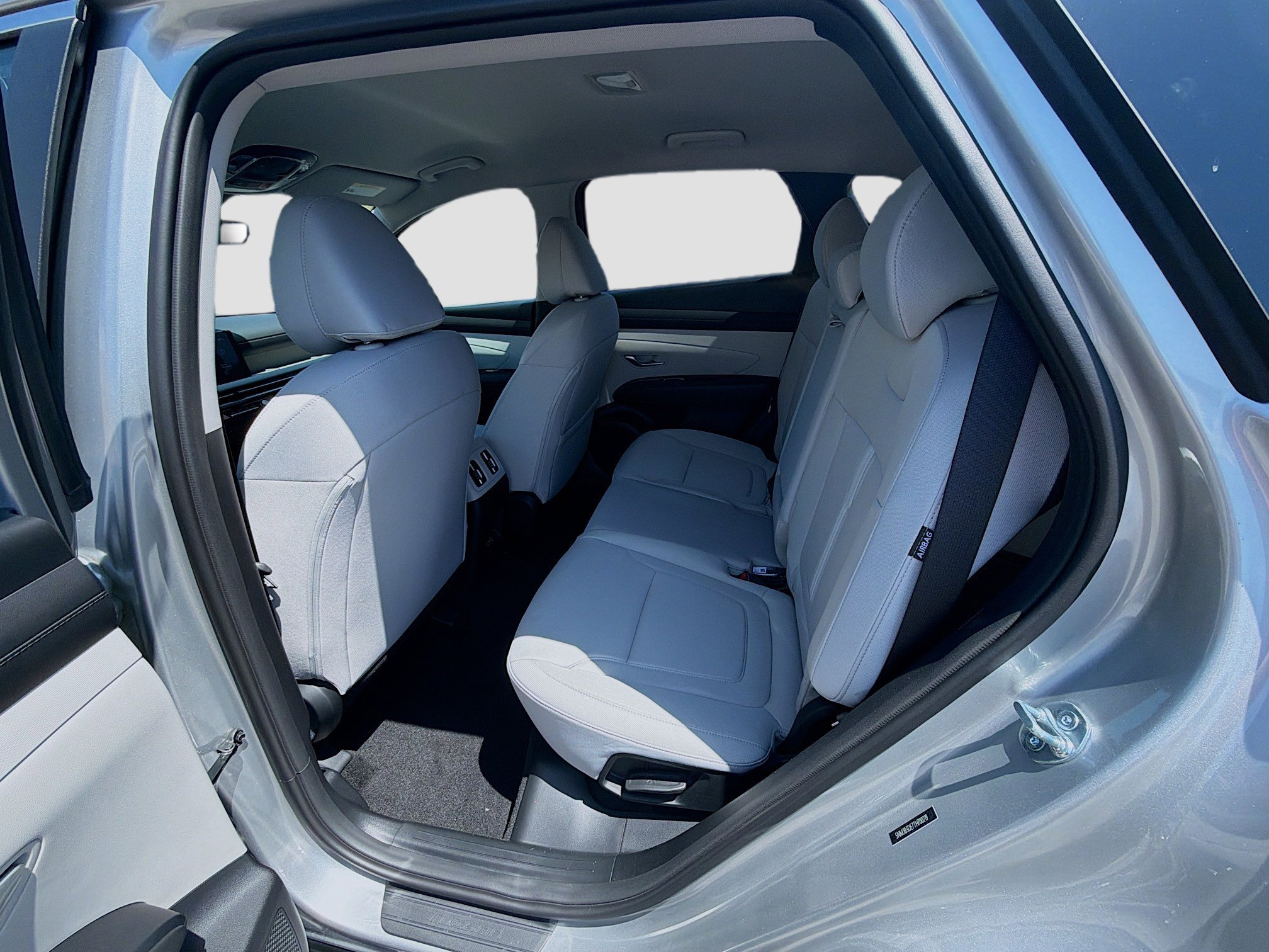 New 2026 Shimmering Silver Hyundai SEL FWD image 43