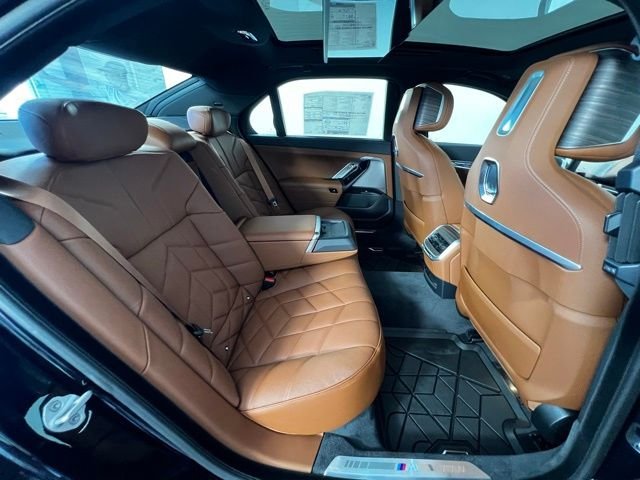 New 2025 Black BMW 760i xDrive image 39