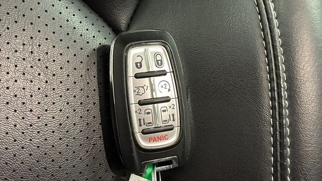 Used 2023 Bright White Clearcoat Chrysler Touring L image 38
