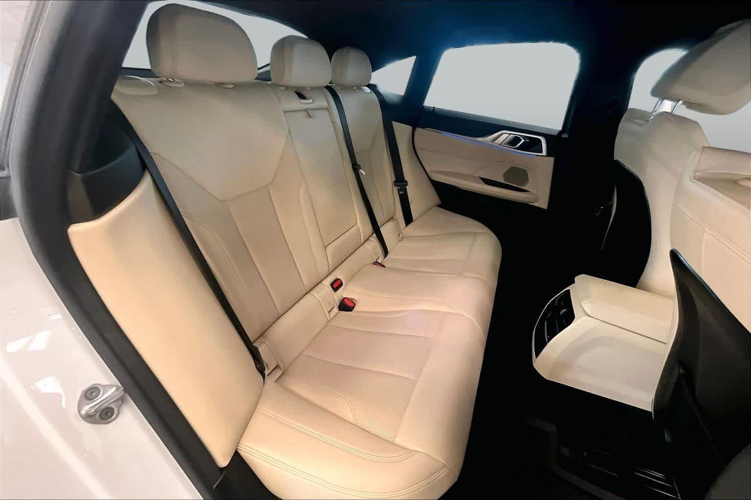 Used 2023 Mineral White Metallic BMW eDrive40 image 19