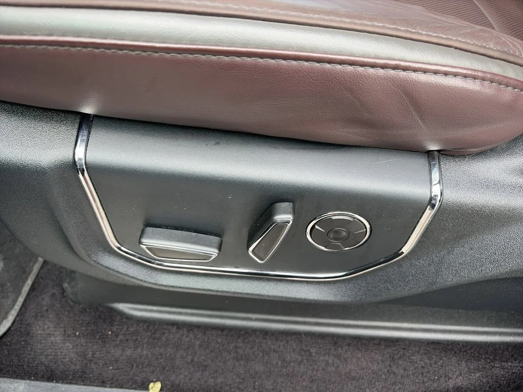 Used 2015 Black Ford Platinum image 12