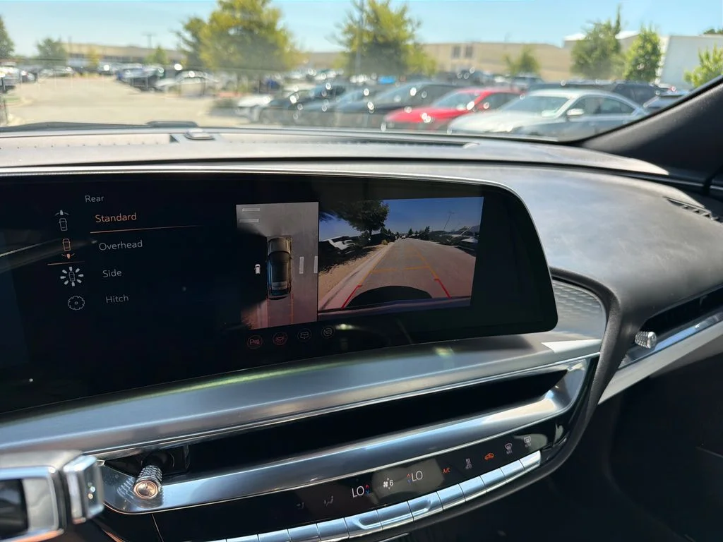 Used 2024 White Cadillac Luxury image 27