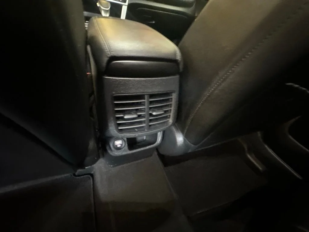Used 2021 Gray Kia SX image 27