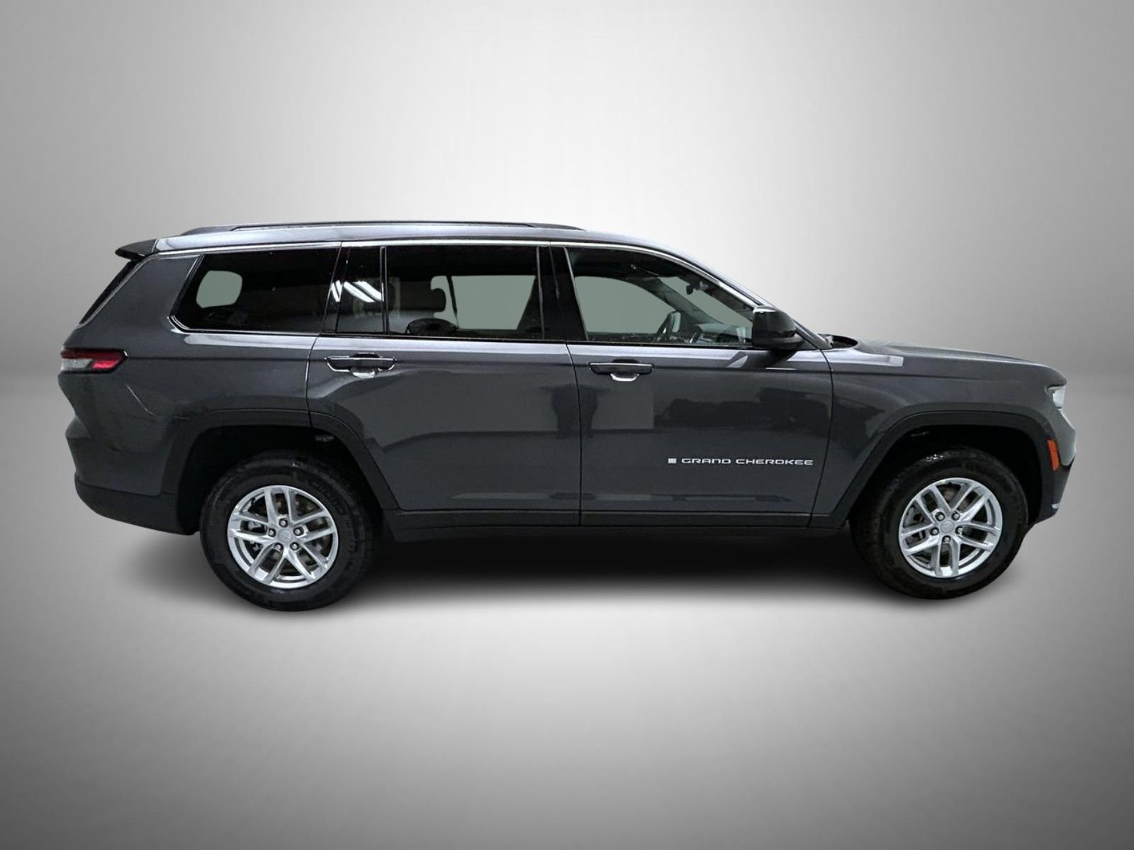 New 2026 Baltic Gray Metallic Clear-Coat Exterior Paint Jeep Laredo image 4