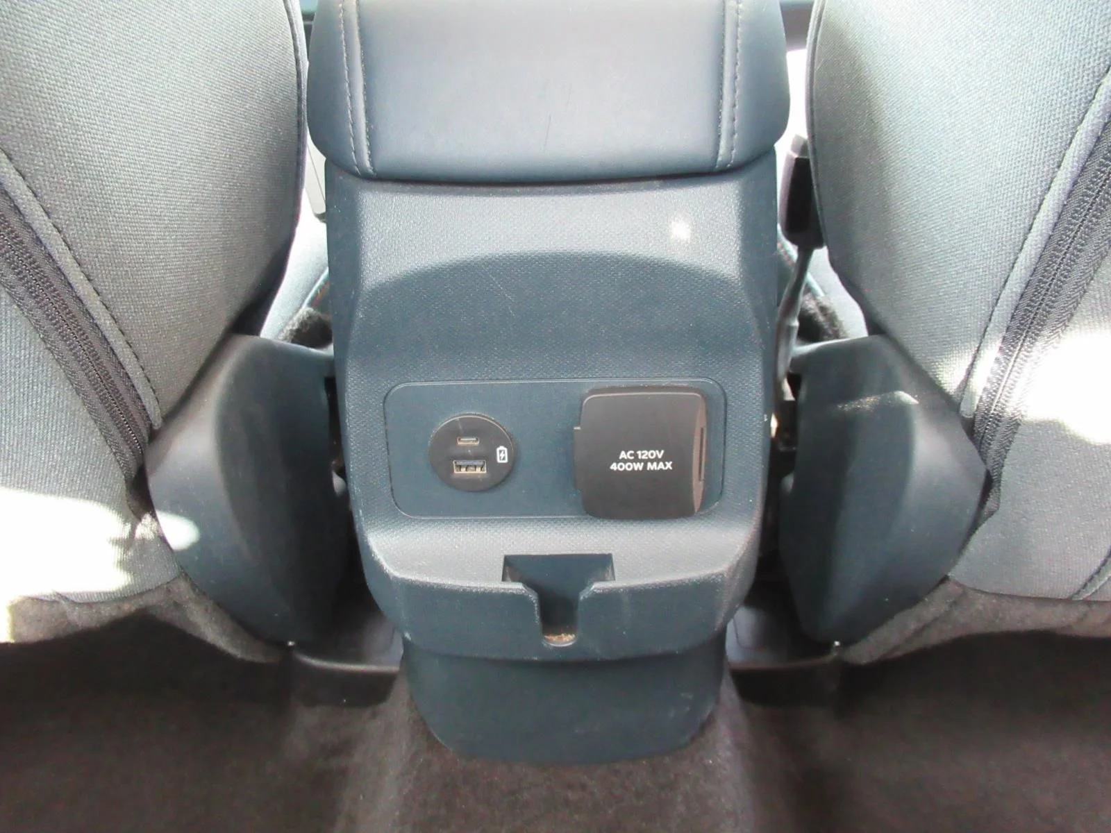Used 2024 Black Ford XLT image 34