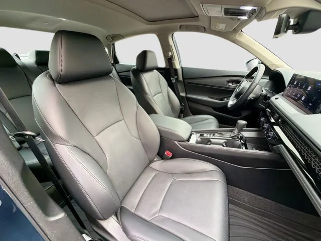 Used 2025  Honda Touring image 26