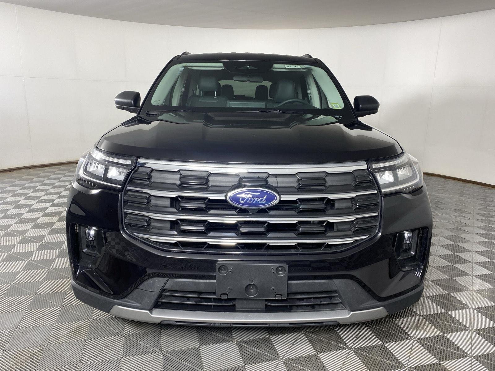 Used 2026 Agate Black Ford Active w/200A Pkg image 2