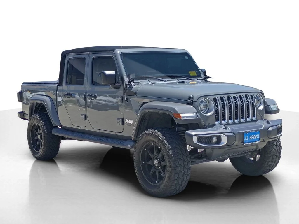 Used 2020 Gray Jeep Overland image 3