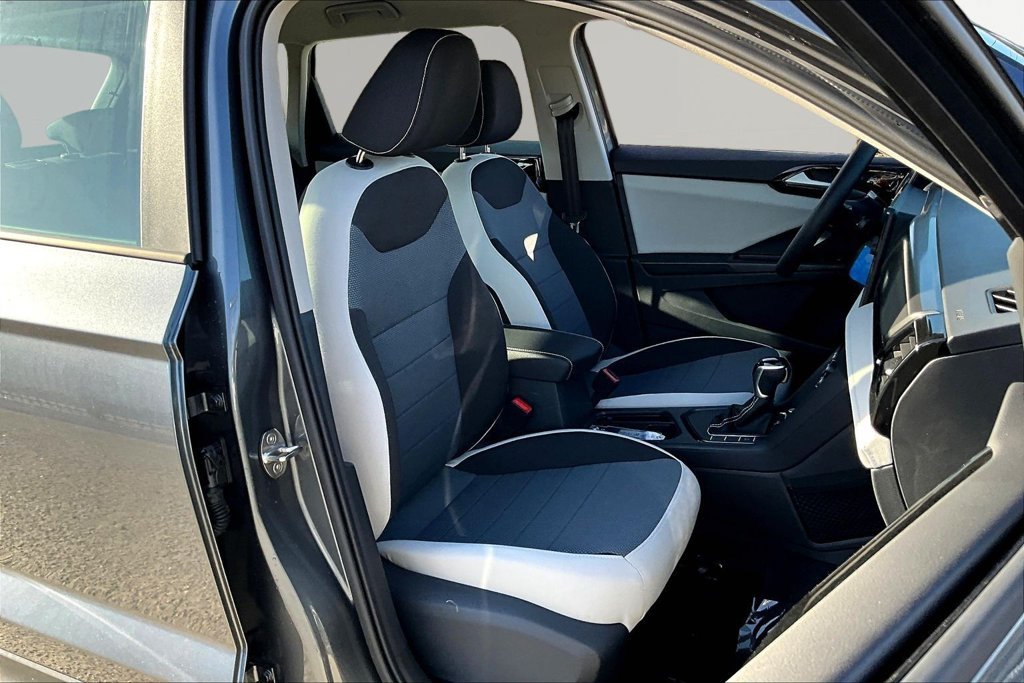 New 2027 Gray Volkswagen 1.5T S image 26