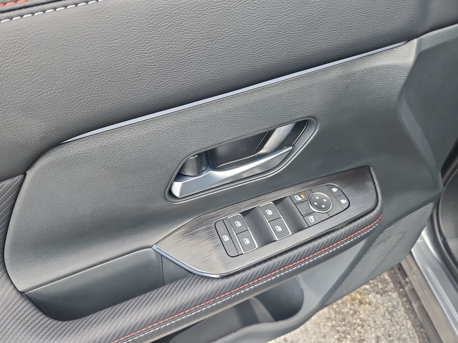 New 2026 Nissan Kicks SR 4D Sport Utility