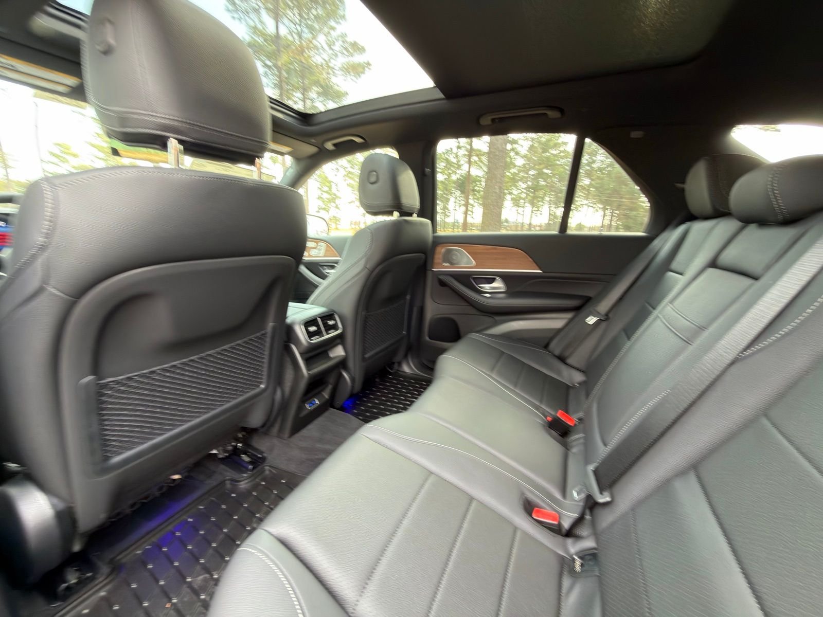 New 2026 Selenite Gray Metallic Mercedes-Benz GLE 350 image 15