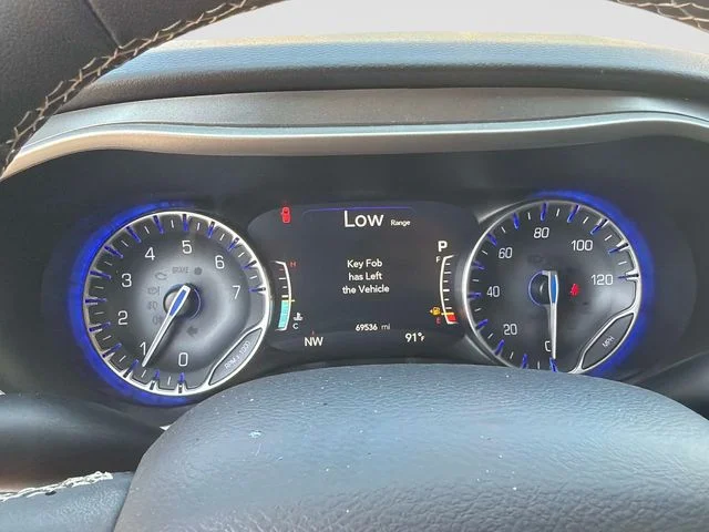 Used 2024 Diamond Black Chrysler Touring L image 32