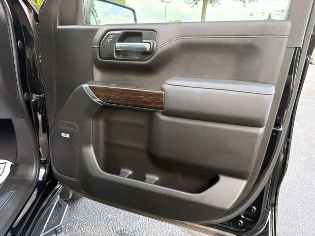 Used 2021 ONYX BLACK GMC Elevation image 14
