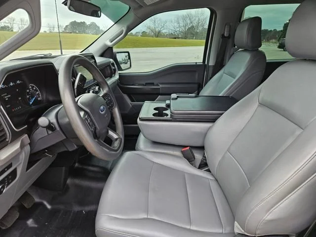 Used 2022 White Ford XL image 9