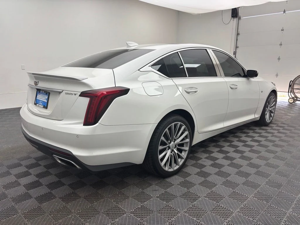 Used 2022 White Cadillac Premium Luxury image 8