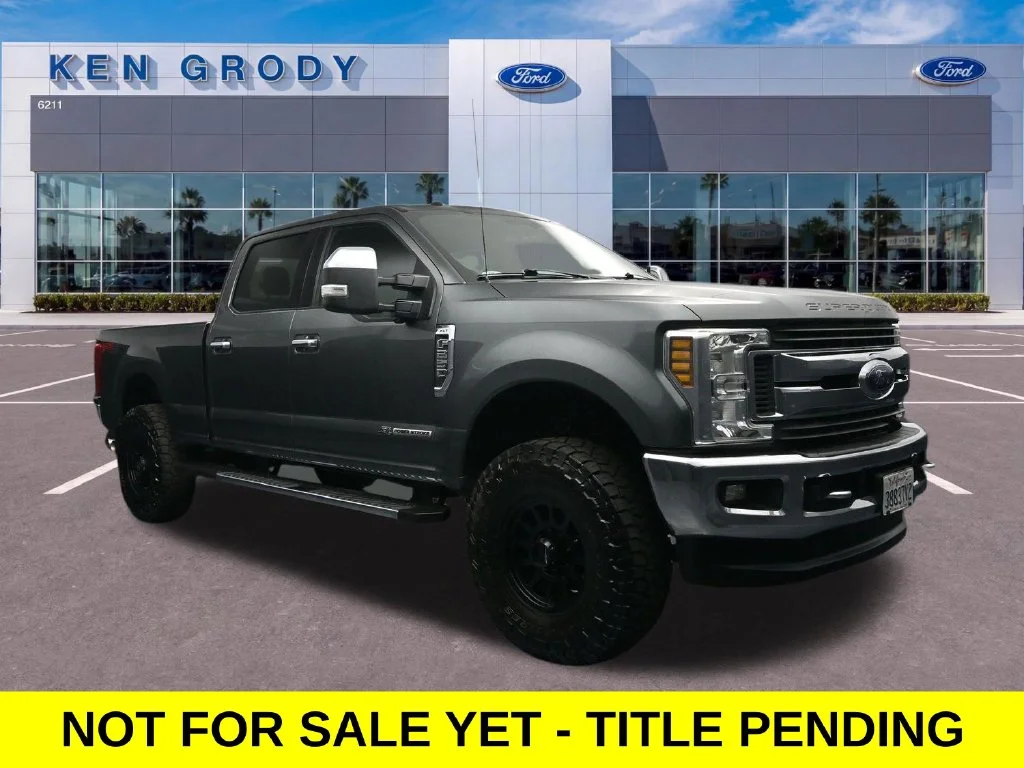 Used 2019 Gray Ford XLT image 1