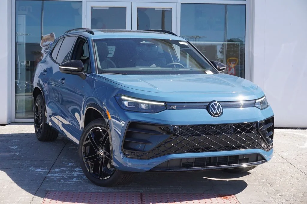 New 2026 Blue Volkswagen 2.0T SE R-Line Black image 4