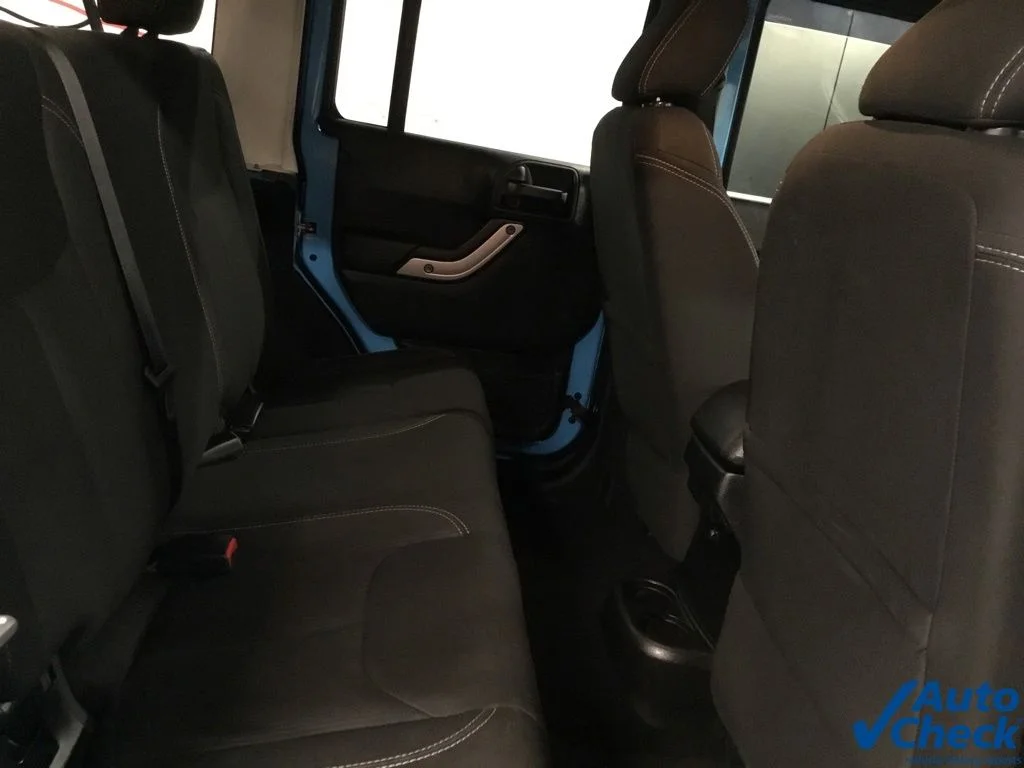 Used 2018 Blue Jeep Unlimited Sahara image 34