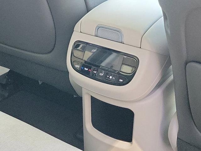 New 2026 Snow White Pearl Hyundai SE image 14