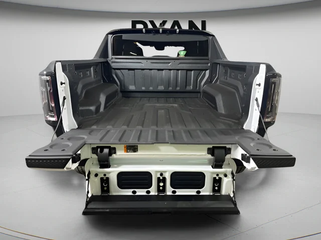 2026 GMC HUMMER EV 2X - Photo 11