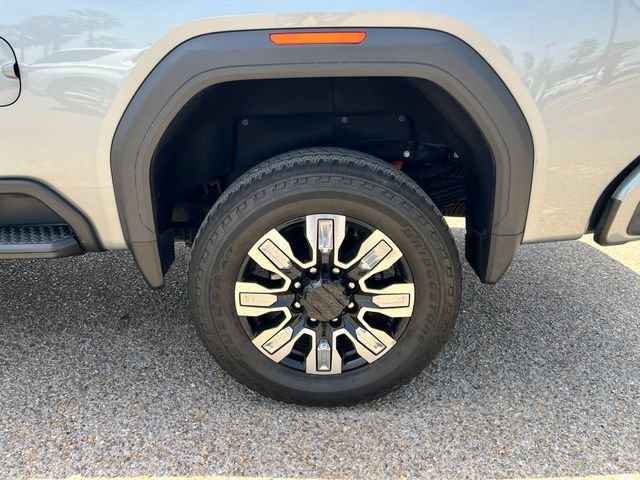 Used 2025 Sterling Metallic GMC Denali image 10