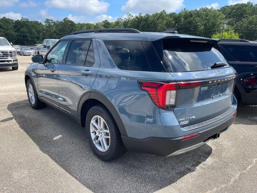 New 2026 Vapor Blue Metallic Ford Active image 9