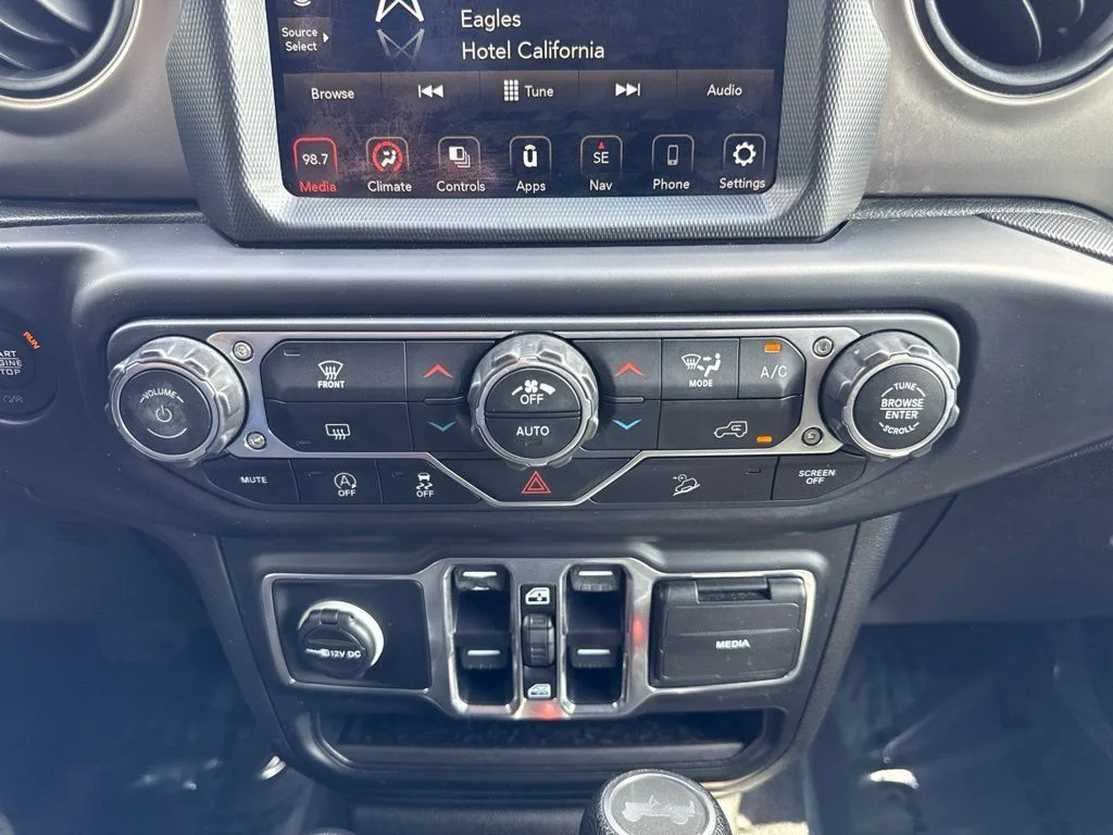 Used 2020 Black Jeep Unlimited Sport S image 15