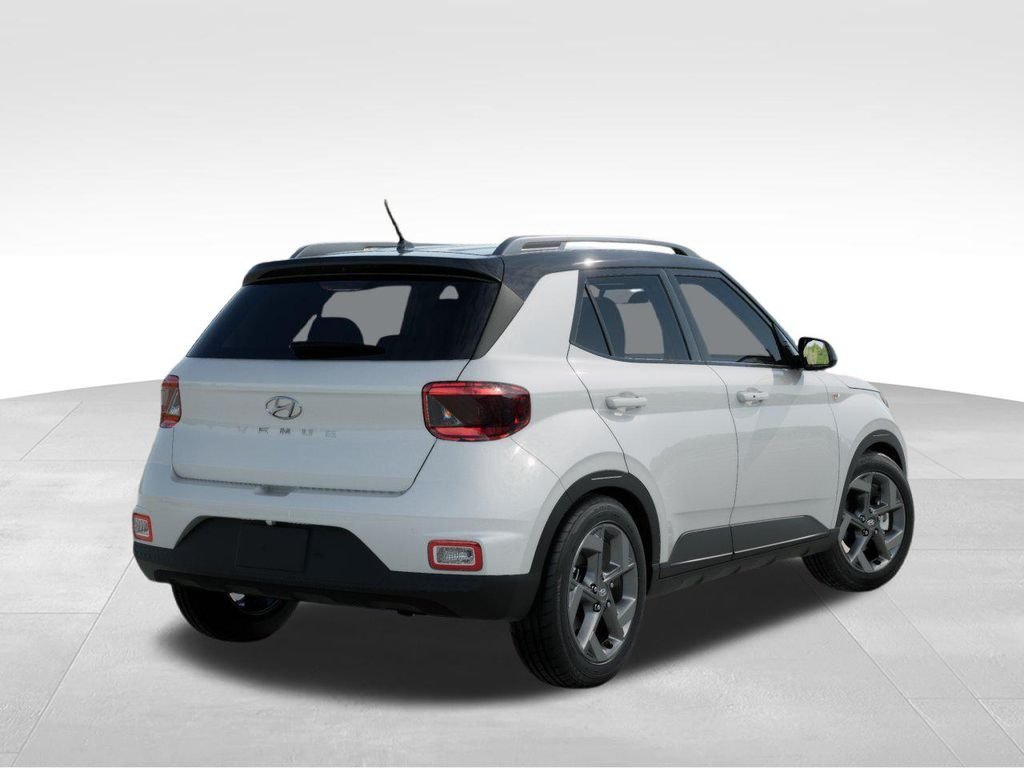 2025 Hyundai Venue Limited - Photo 5