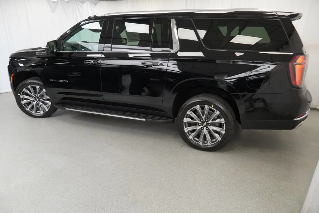 New 2026 Black Chevrolet High Country image 41