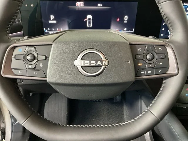 New 2027 Gray Nissan Platinum image 13