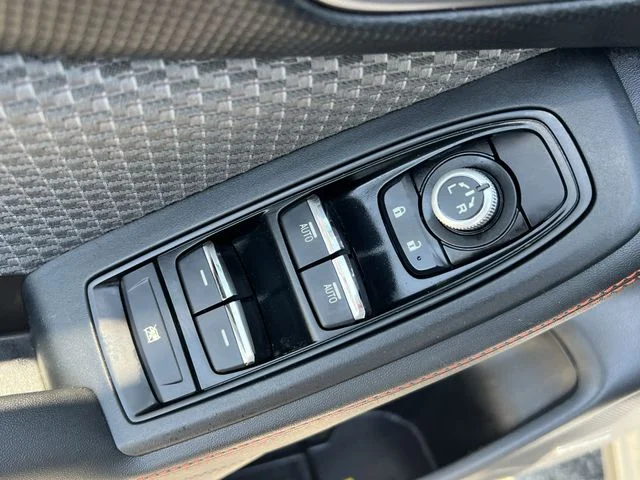 Used 2020 Silver Subaru Sport image 33