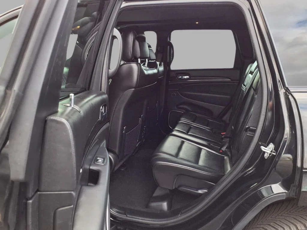 Certified Used 2021 Black Jeep Overland image 27