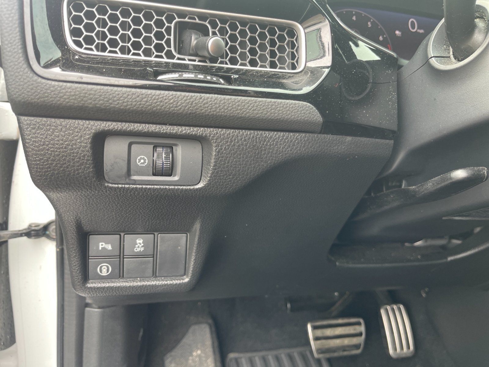 Used 2022 White Honda Sport Touring image 29