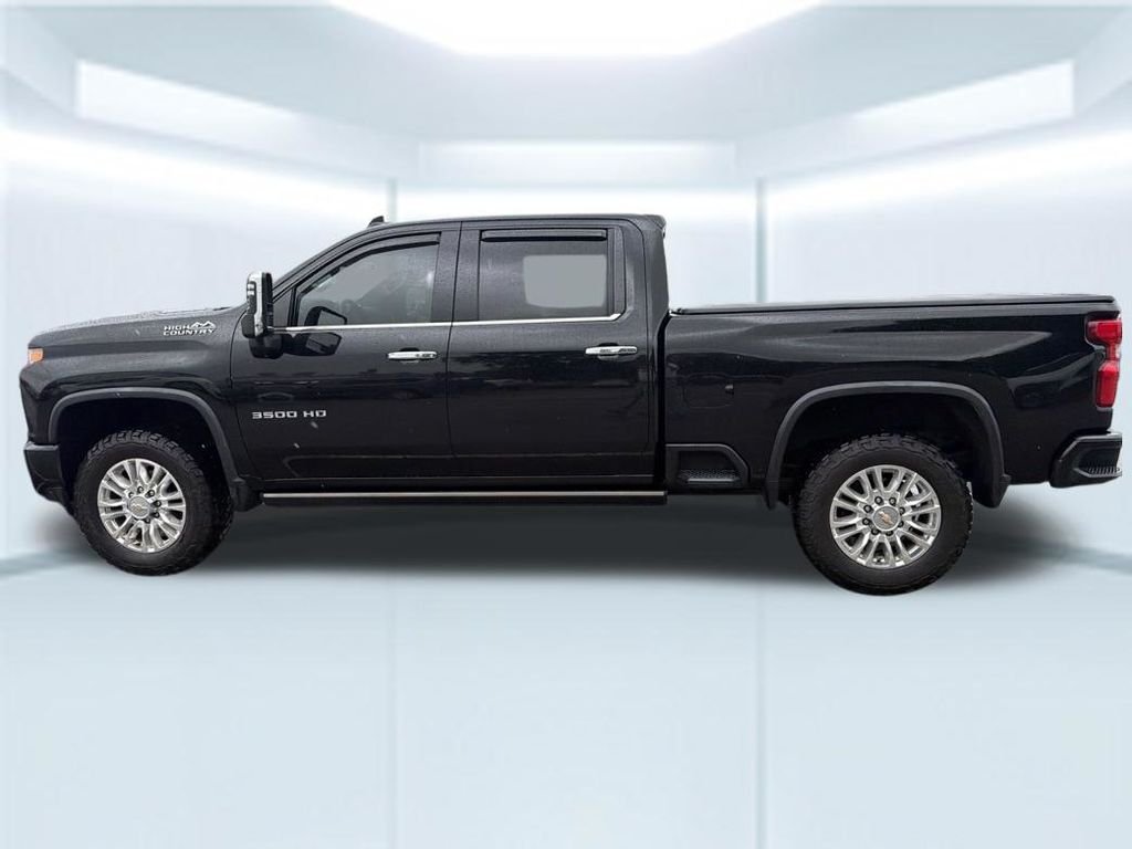 Used 2021 Black Chevrolet High Country image 8