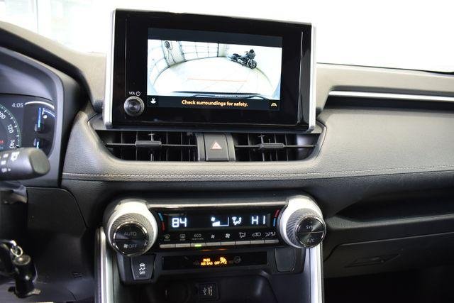 Certified Used 2025 SILVER SKY METALLIC Toyota  image 23