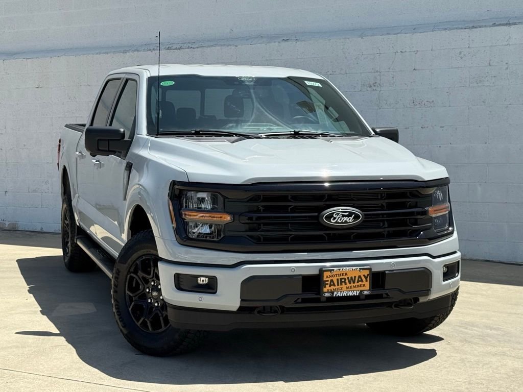 New 2026 Avalanche Ford XLT image 2
