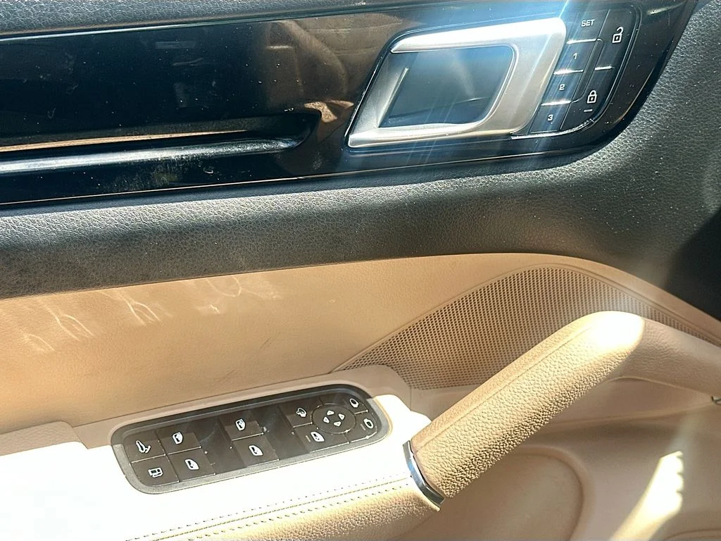 Used 2020 Black Porsche E-Hybrid image 11