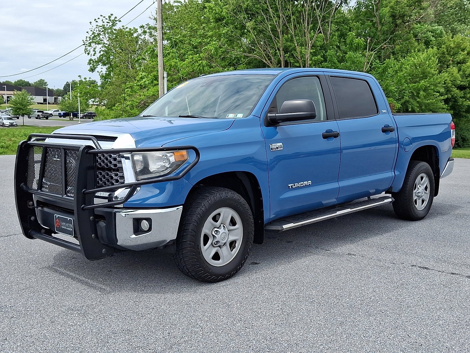 Used 2019 Cavalry Blue Toyota SR5 image 3