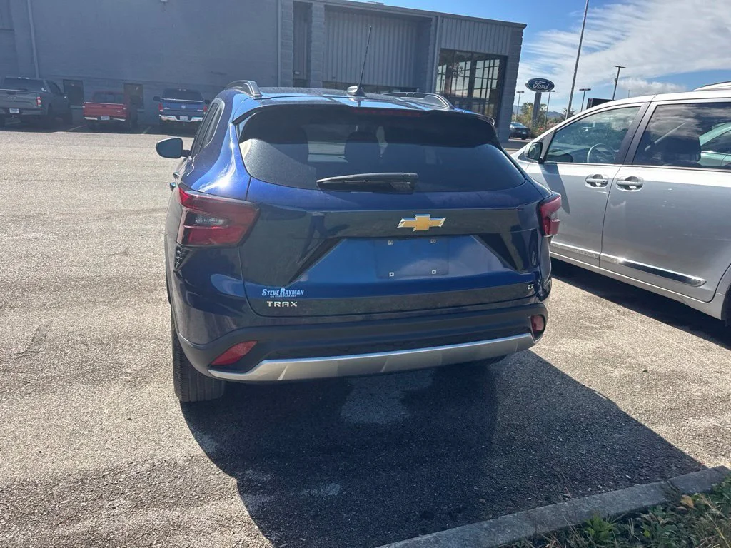Used 2024 Blue Chevrolet LT image 18