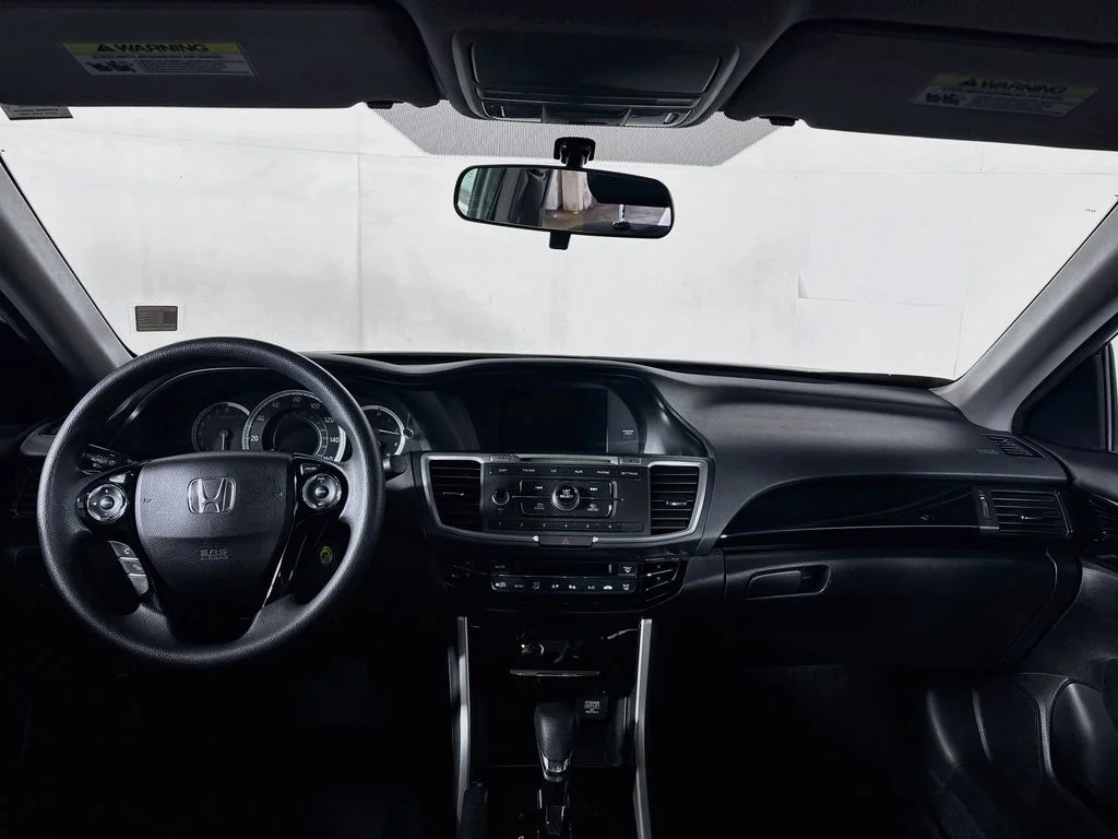Used 2016 Silver Honda LX image 12