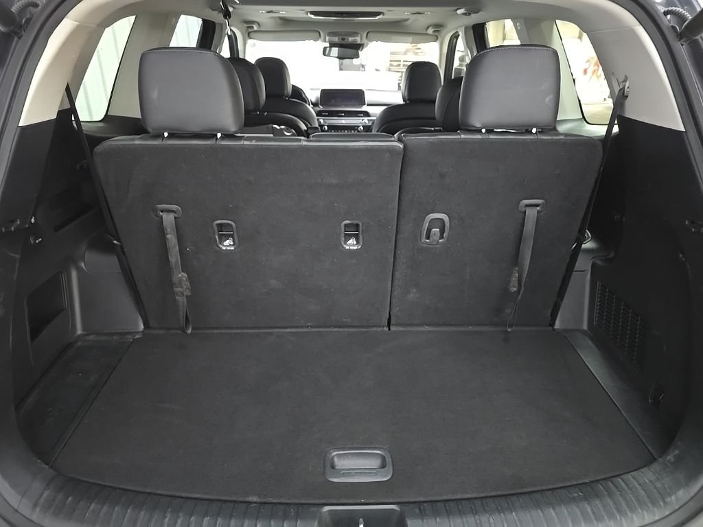 Used 2021 Gray Kia EX image 12