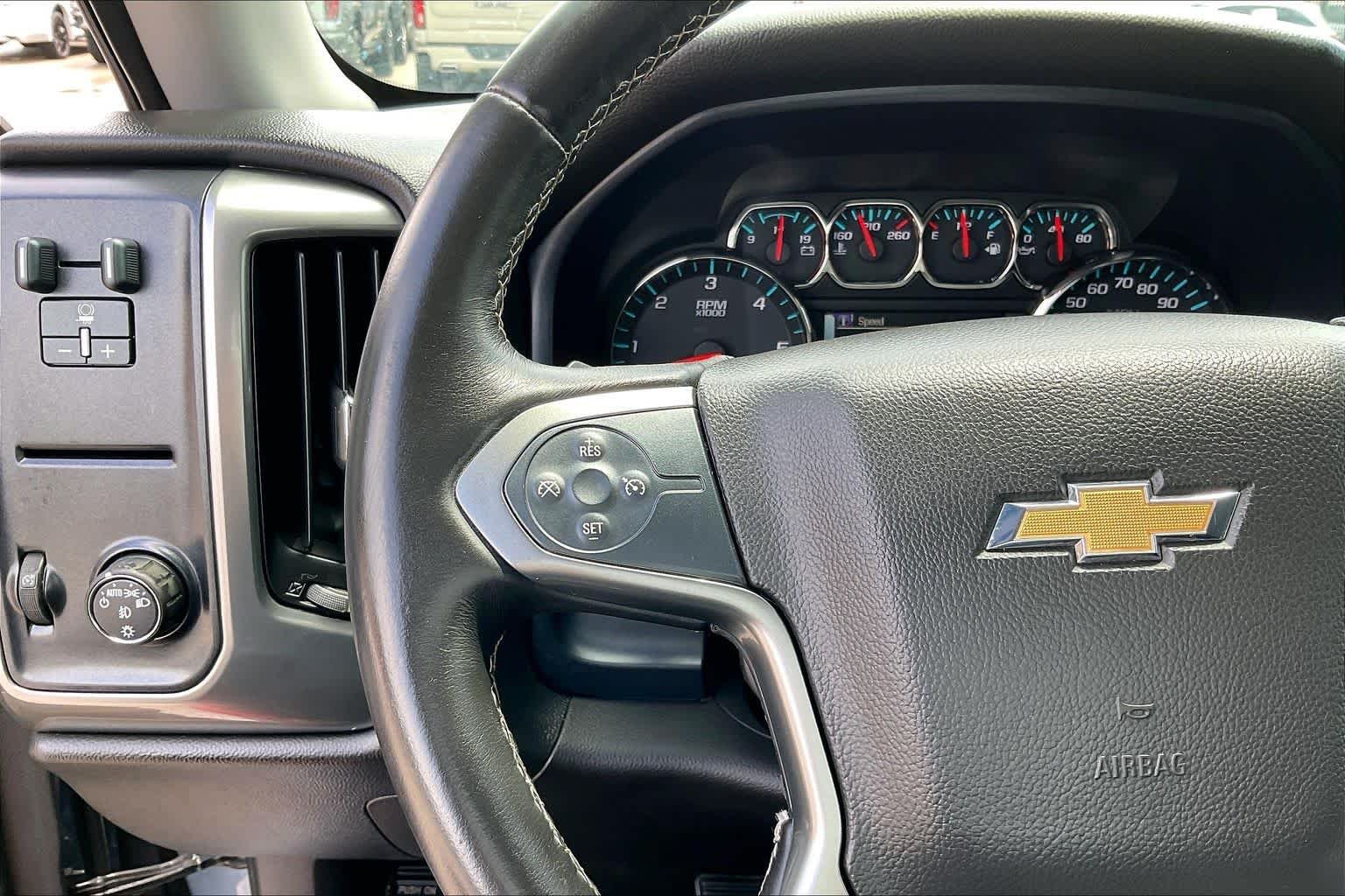 Used 2015 Slate Grey Metallic Chevrolet LT image 22