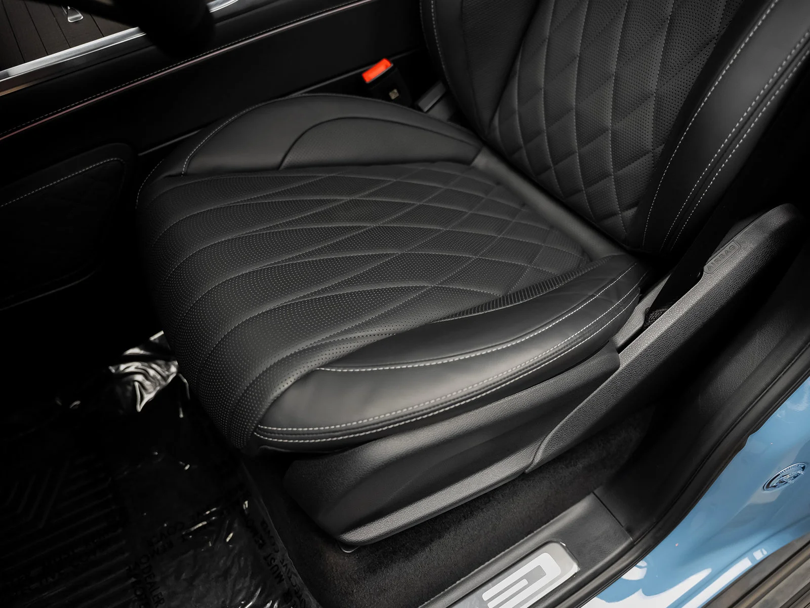 Used 2025  Mercedes-Benz G 580 image 33