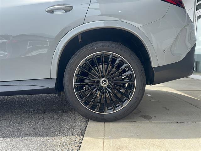 New 2026 MANUFAKTUR Alpine Grey Mercedes-Benz GLC 300 4MATIC® image 24