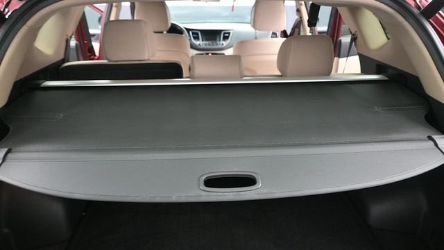 Used 2016 Red Hyundai Sport image 28