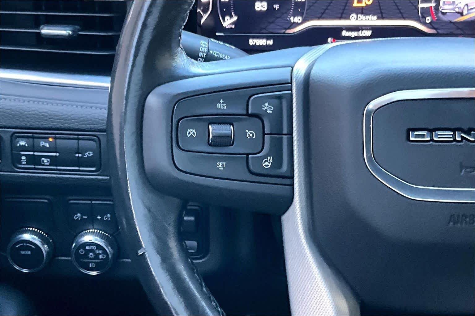 Used 2022 White Frost Tricoat GMC Denali image 24