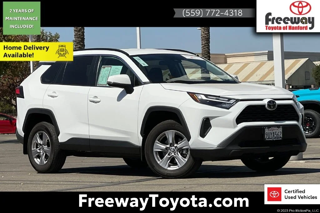 Certified Used 2025 White Toyota XLE image 1