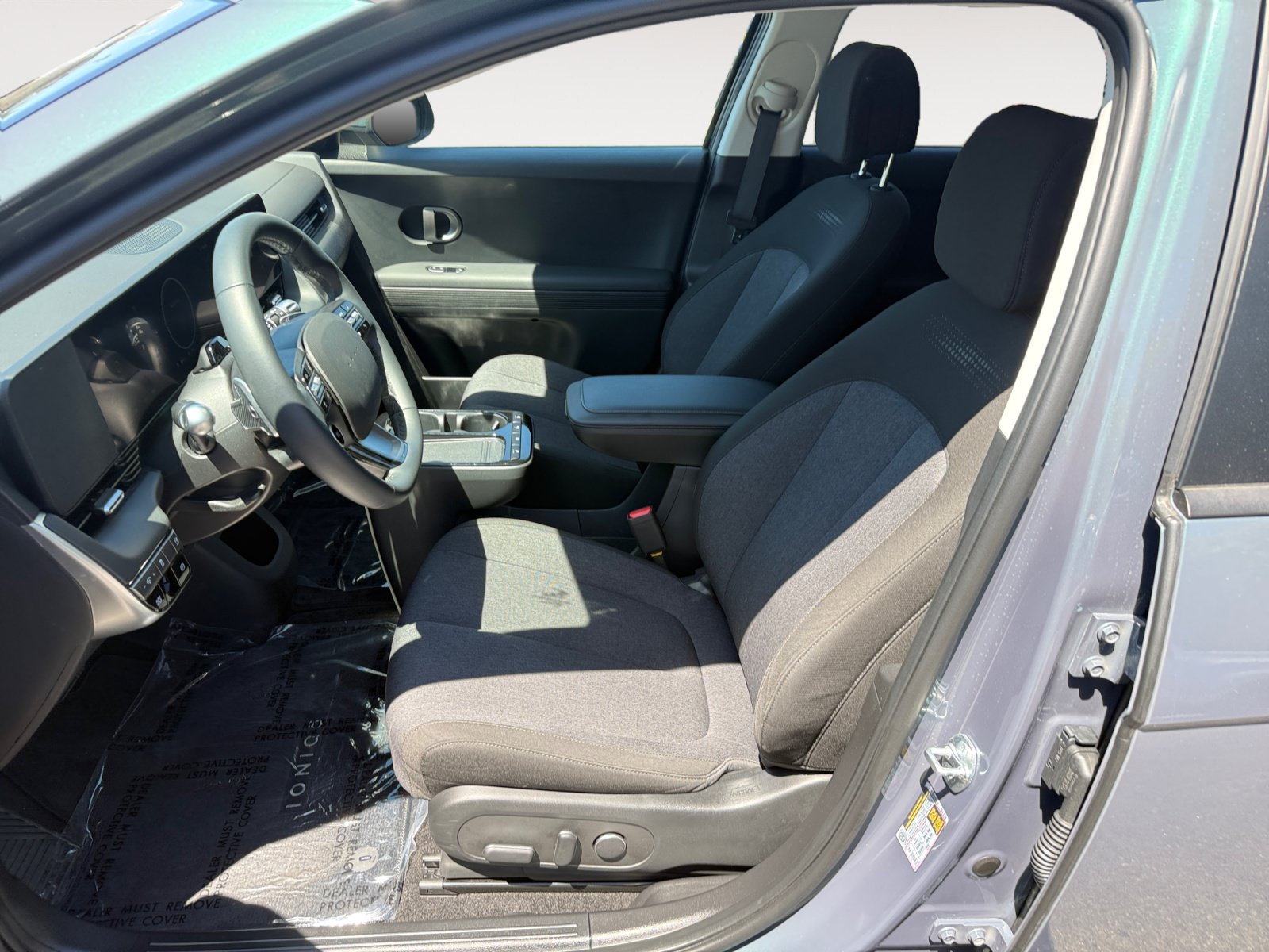 Certified Used 2025 Teal Hyundai SE image 10