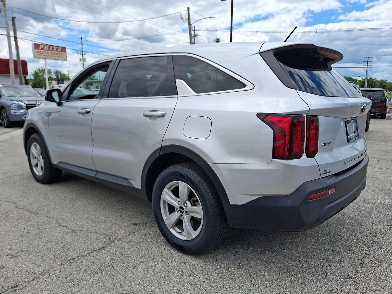 Used 2021 Silver Kia LX image 5